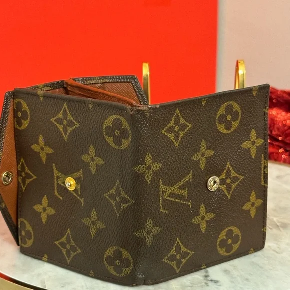 Louis Vuitton Elise Monogram Bifold Compact wallet - Picture 8 of 16